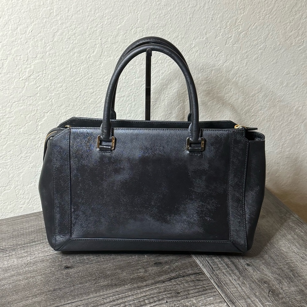 💎MCM DARK NAVY BLUE SAFFIANO LEATHER LAPTOP BAG💎 - Picture 2 of 16